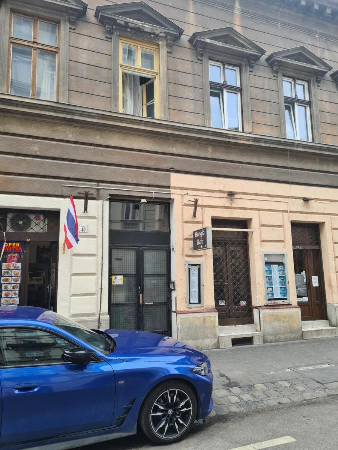 Feeling Home In The Heart Of Budapest Bagian luar foto